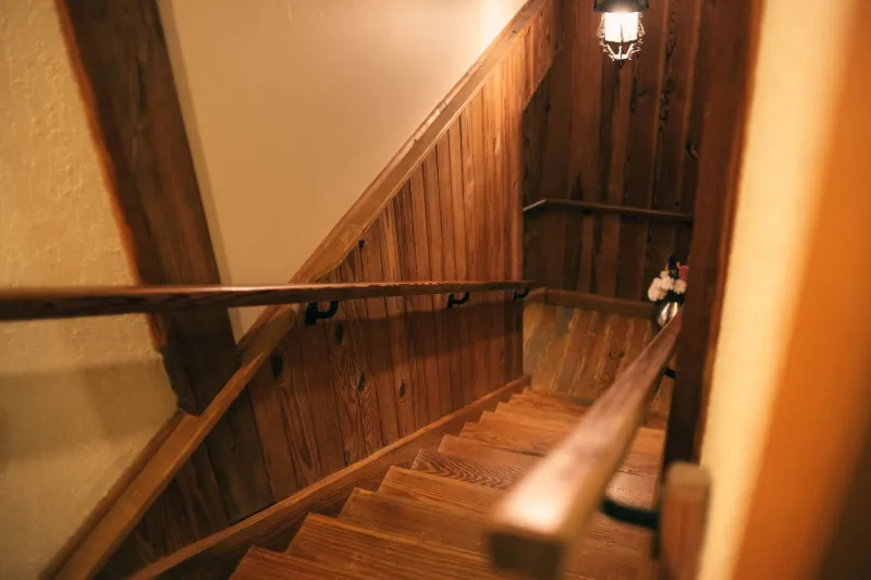 What a Room Smells Like: The Missing Dimension in American Architectural Design